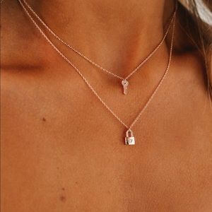 💘Lock and key necklace💘